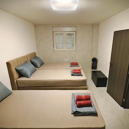 Tomy Apartment