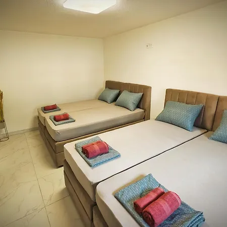 Apartment Tomy